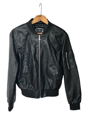 Ambiance | Women’s Classic Black Faux Leather Zip Front Bomber Jacket Size M